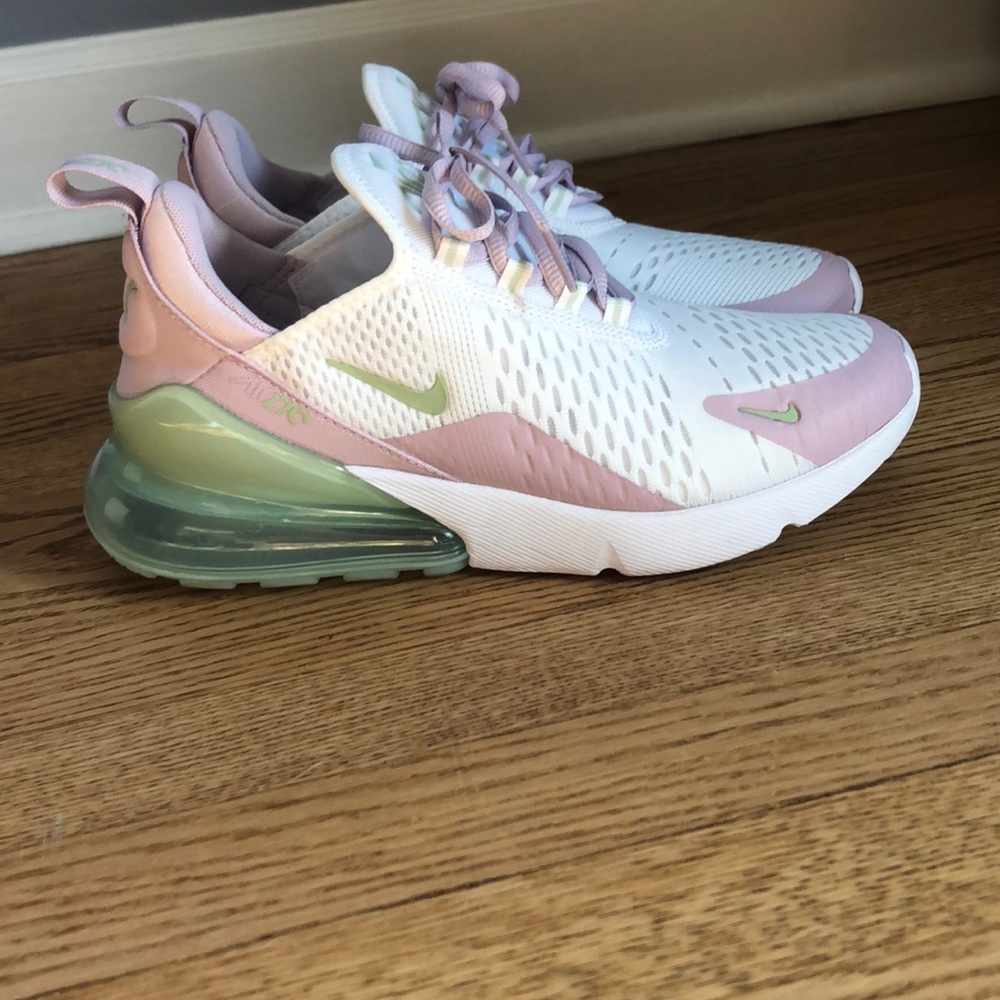 Nike Air Max 270